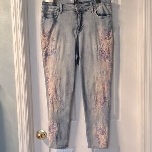 Floral Embroidered Women's Jeans